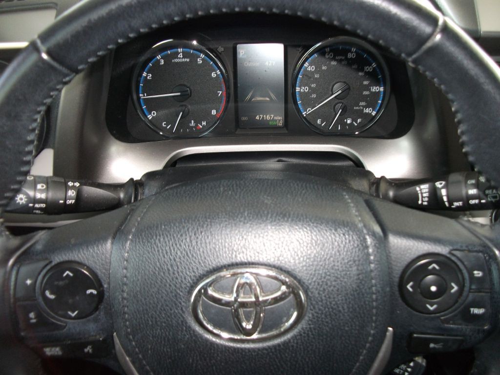 2018 Toyota Rav4 Image 17