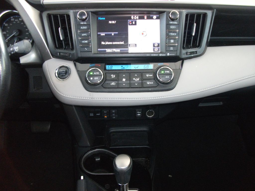 2018 Toyota Rav4 Image 21