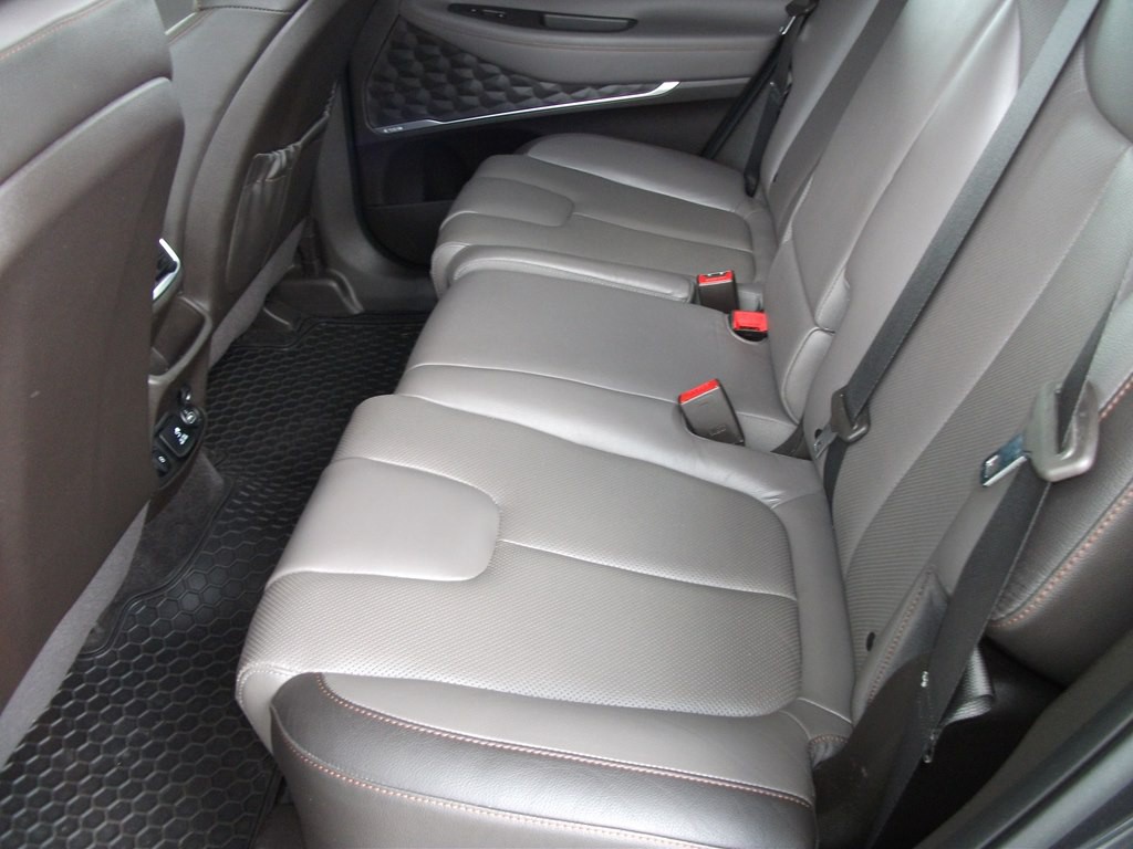 2020 Hyundai Santa Fe Image 13