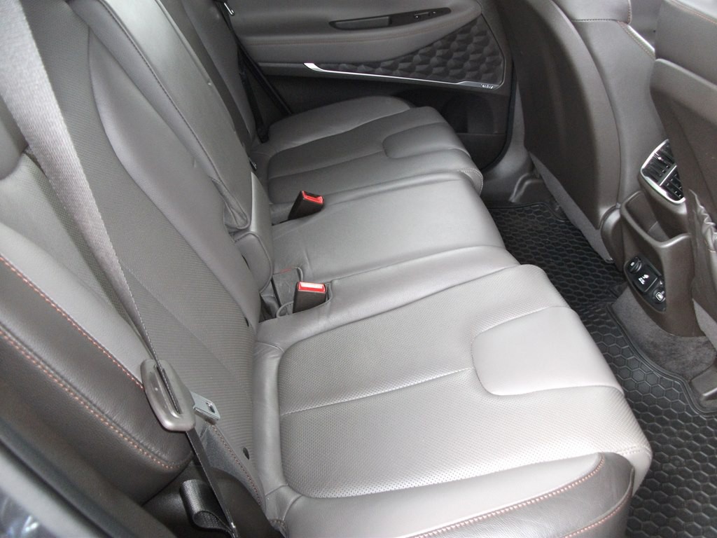 2020 Hyundai Santa Fe Image 14