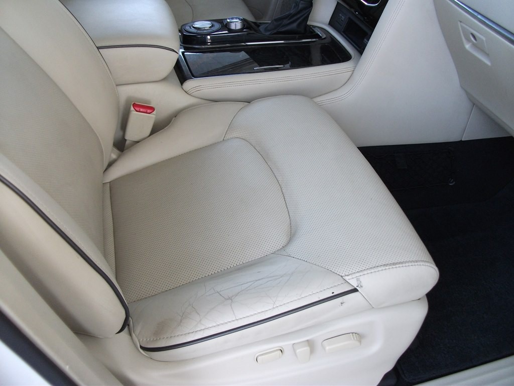 2020 INFINITI QX80 Image 12