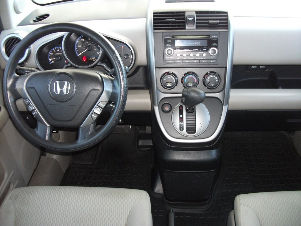 2011 Honda Element Image 18