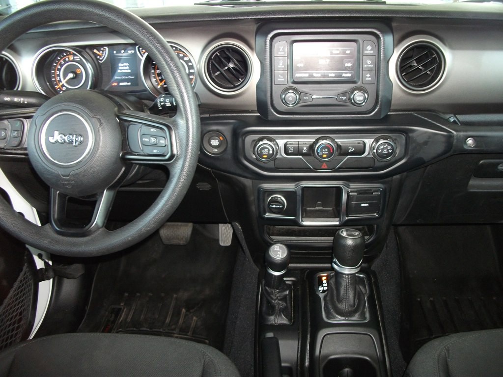 2019 Jeep Wrangler Image 16