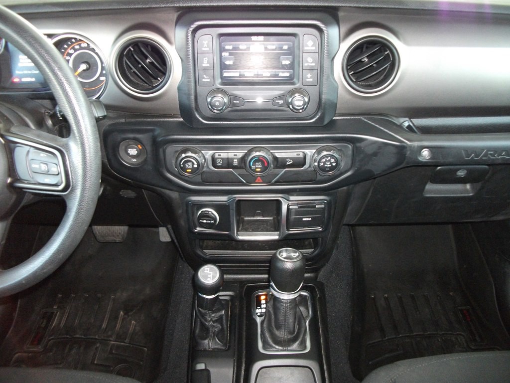 2019 Jeep Wrangler Image 21