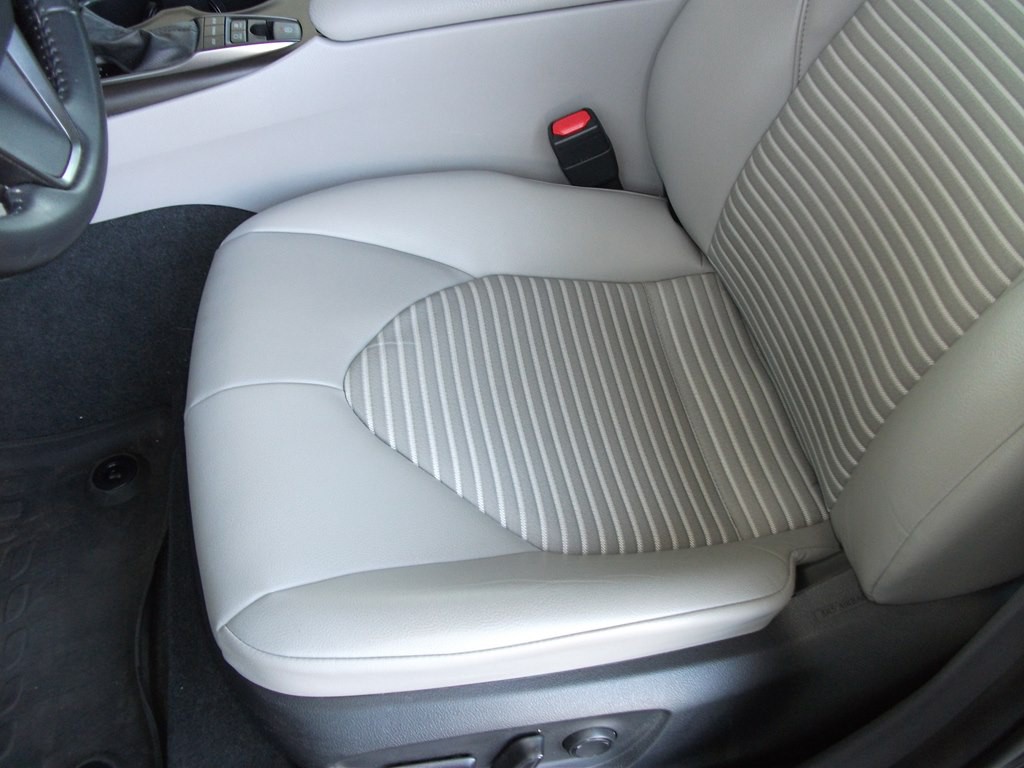 2022 Toyota Camry Image 10