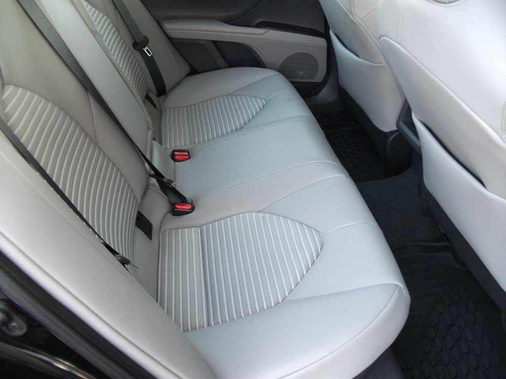 2022 Toyota Camry Image 15