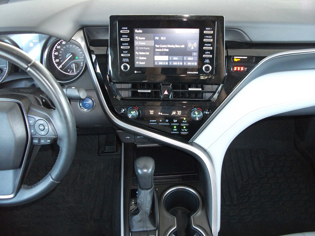 2022 Toyota Camry Image 22