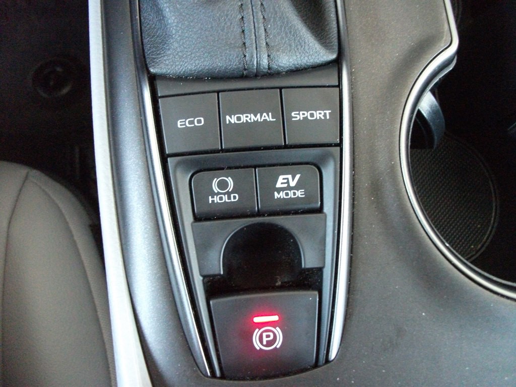 2022 Toyota Camry Image 25