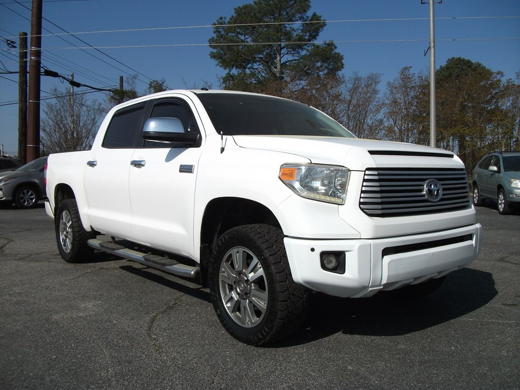 2015 Toyota Tundra Image 1