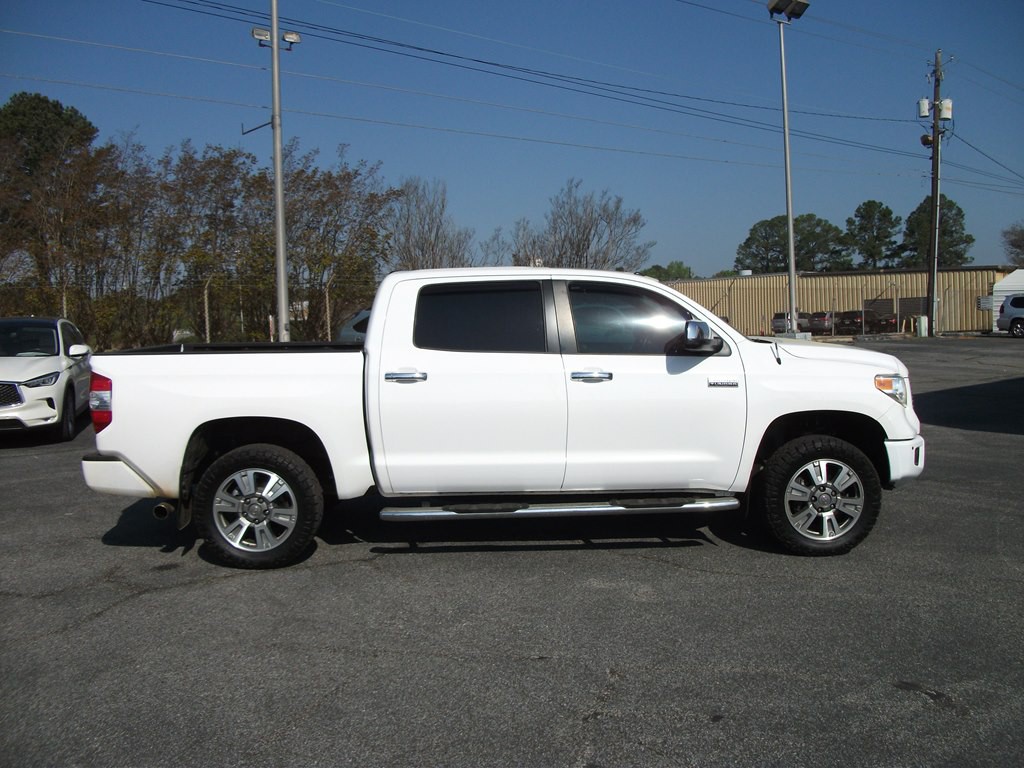 2015 Toyota Tundra Image 2