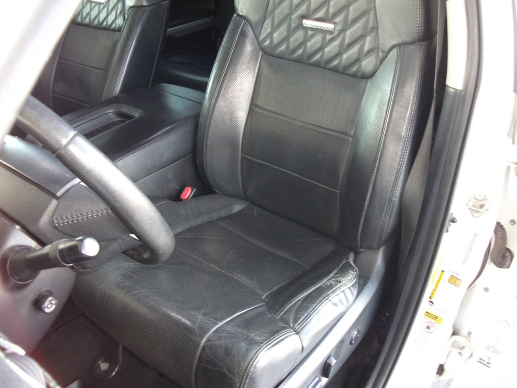 2015 Toyota Tundra Image 11