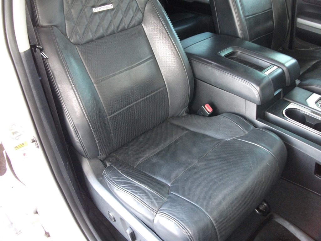 2015 Toyota Tundra Image 13