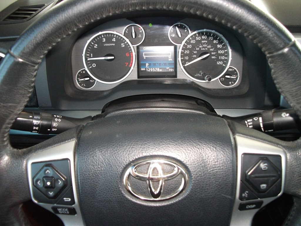 2015 Toyota Tundra Image 18