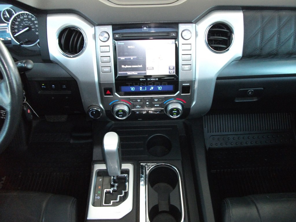 2015 Toyota Tundra Image 22
