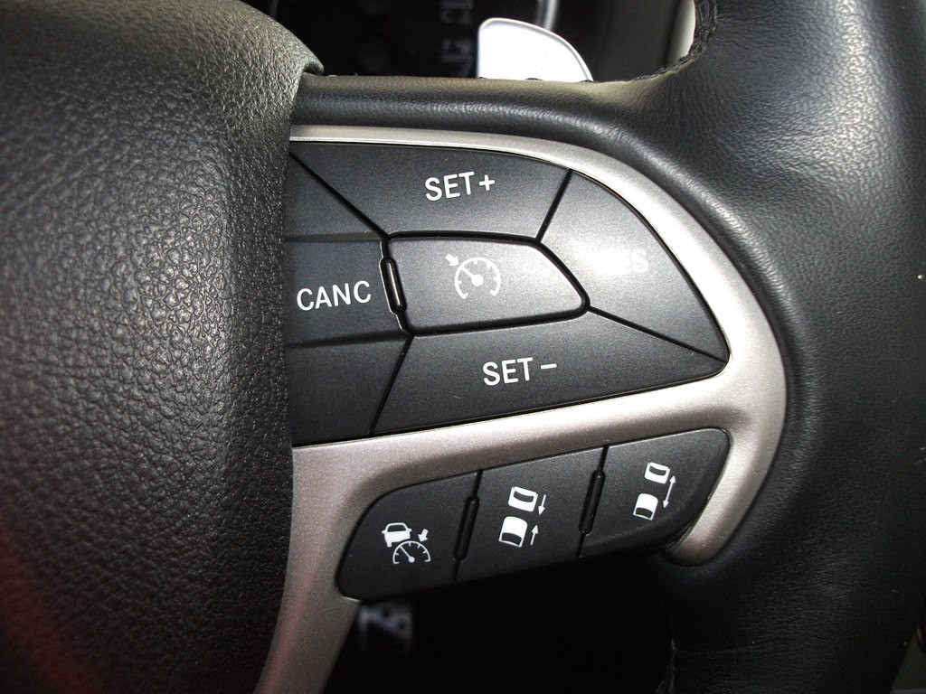 2016 Jeep Grand Cherokee Image 22