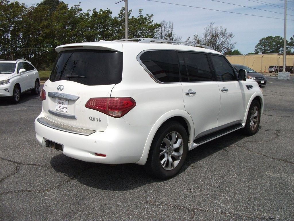 2011 INFINITI QX56 Image 3