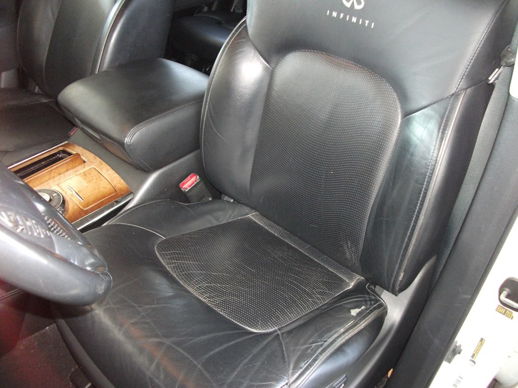 2011 INFINITI QX56 Image 10