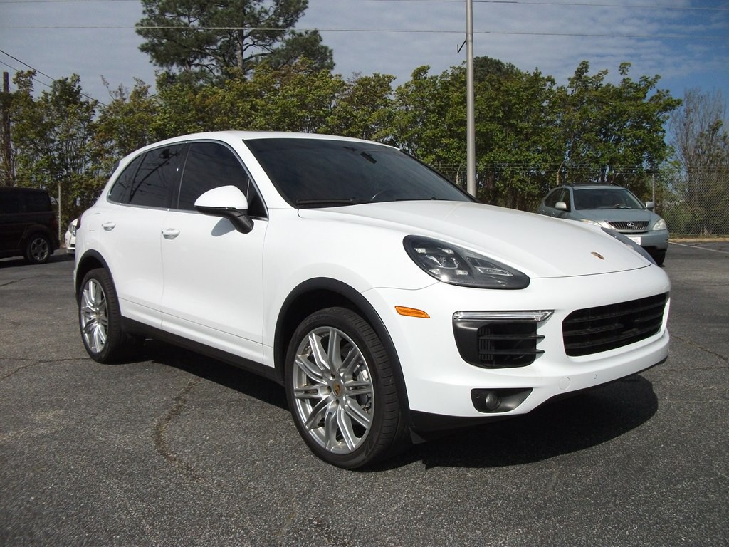 2018 Porsche Cayenne Image 1