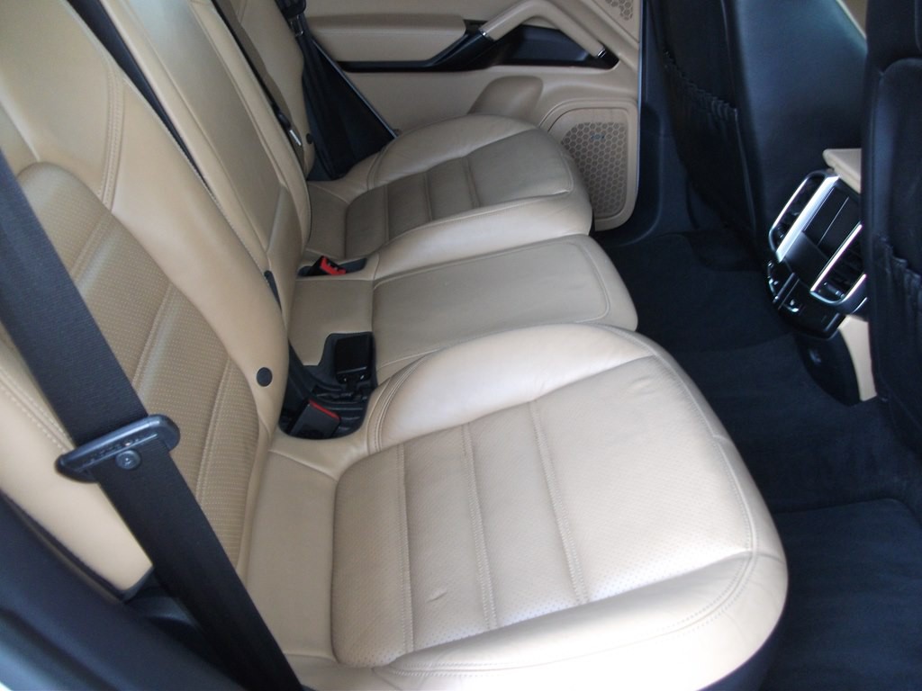 2018 Porsche Cayenne Image 14