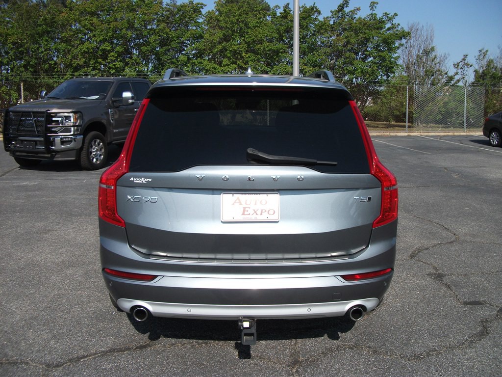 2018 Volvo XC90 Image 8