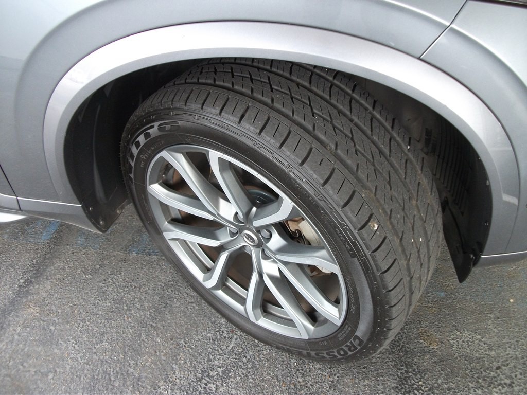 2018 Volvo XC90 Image 9