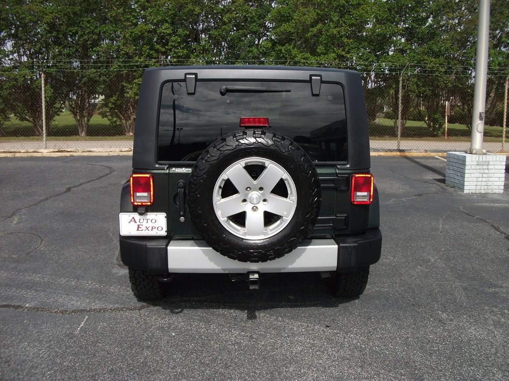2012 Jeep Wrangler Image 8