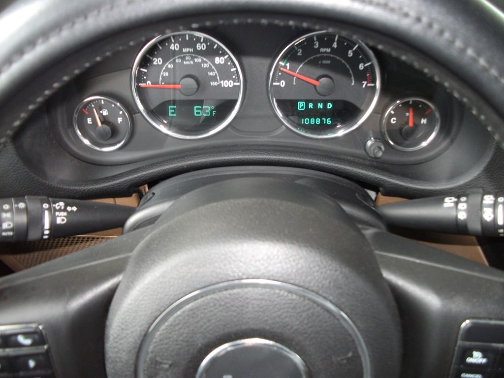 2012 Jeep Wrangler Image 16