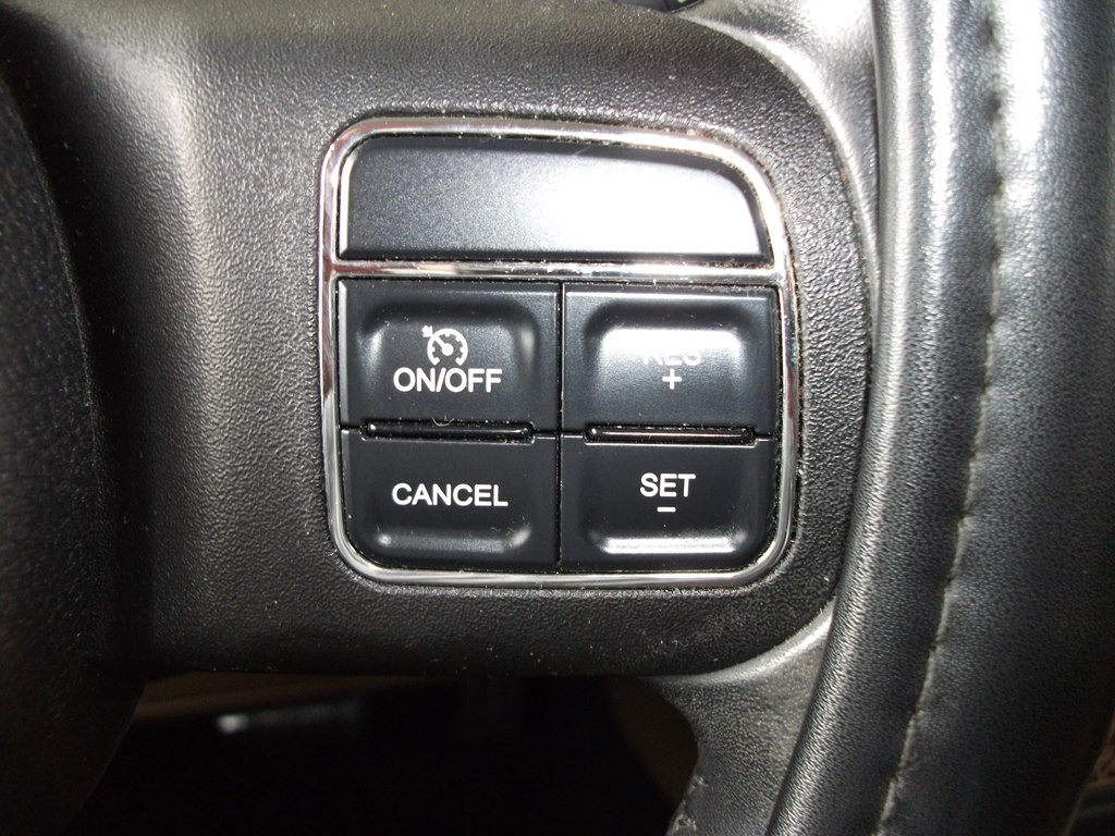 2012 Jeep Wrangler Image 19