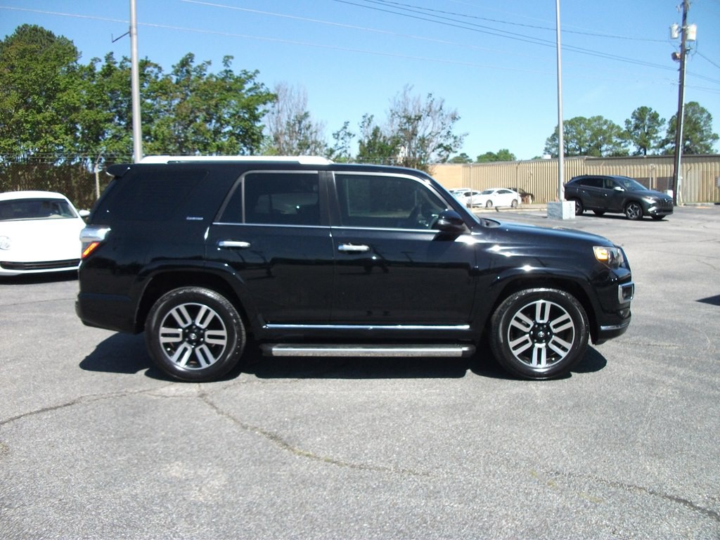 2016 Toyota 4Runner Image 2