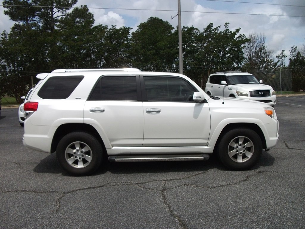 2012 Toyota 4Runner Image 2