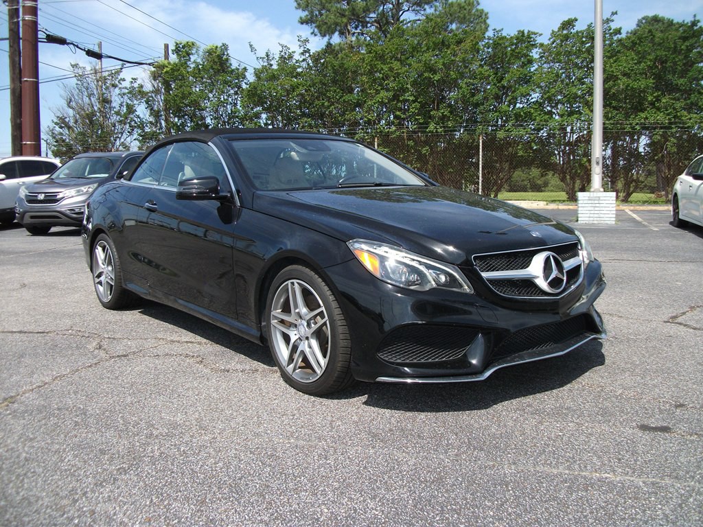 2017 Mercedes-Benz E-Class Image 2