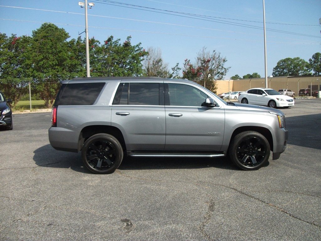 2019 GMC Yukon Image 2
