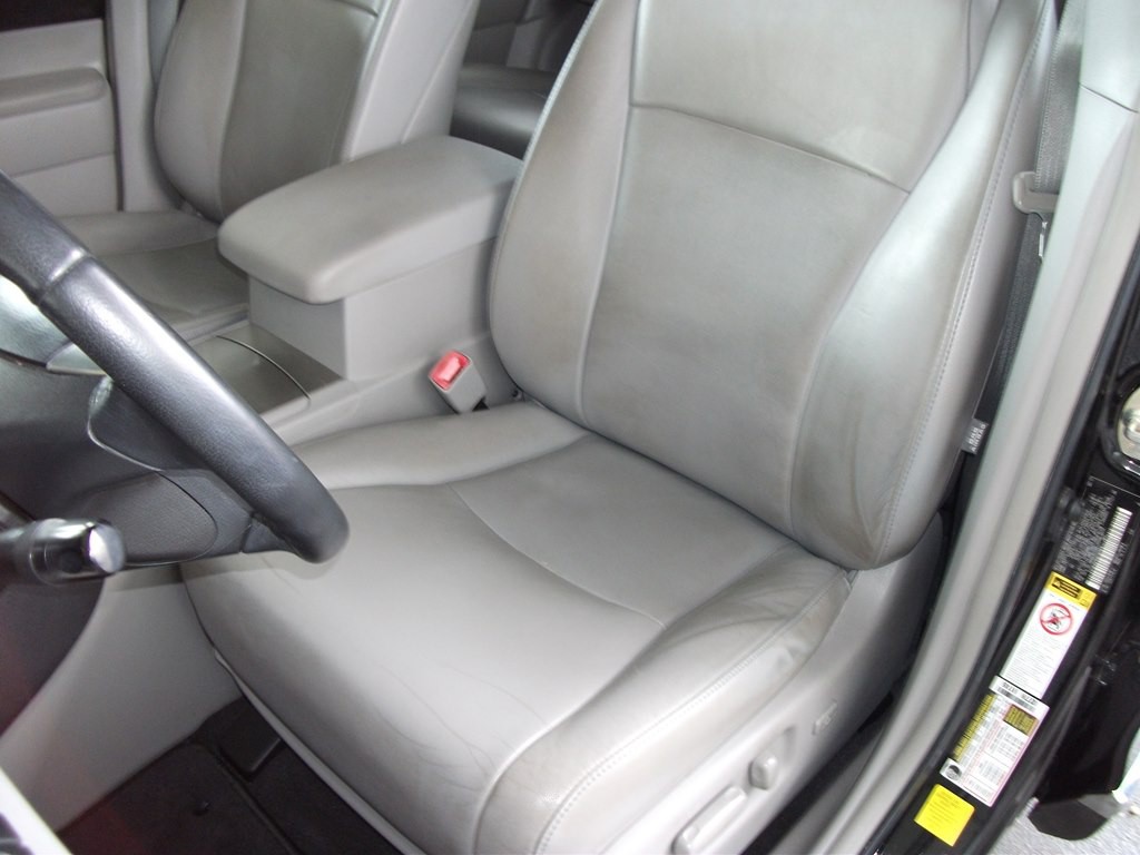 2013 Toyota Highlander Image 11