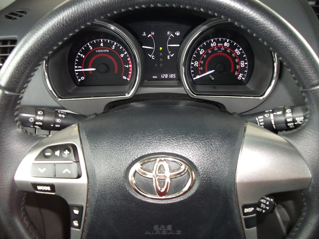 2013 Toyota Highlander Image 19