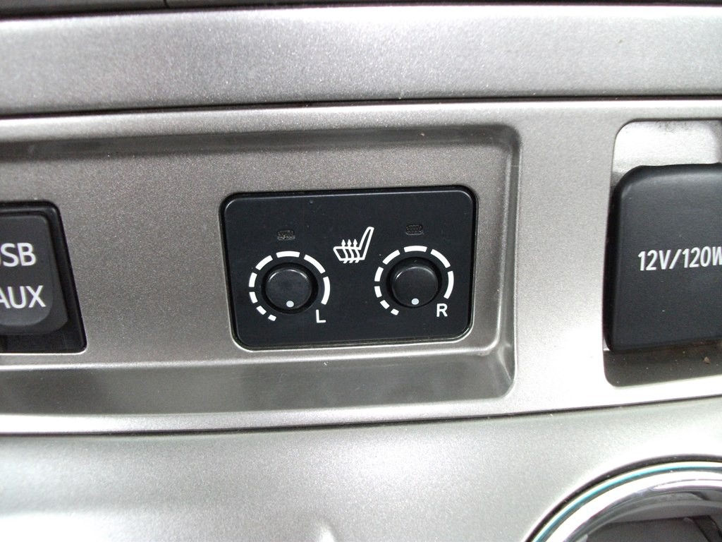2013 Toyota Highlander Image 25