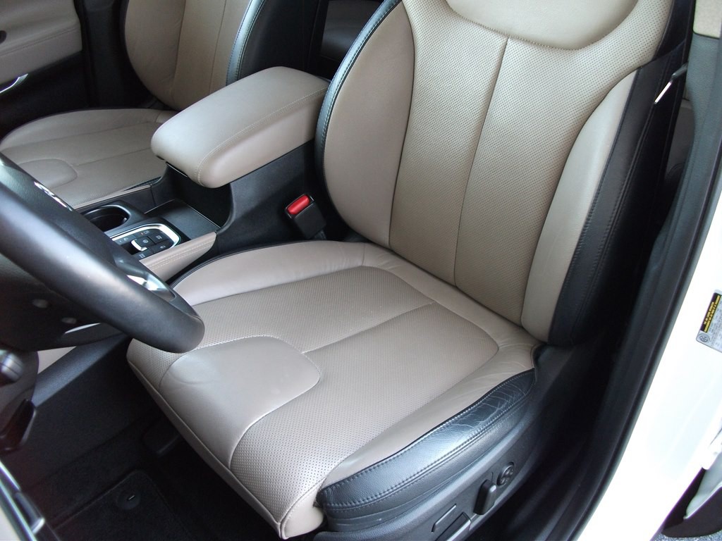 2020 Hyundai Santa Fe Image 10