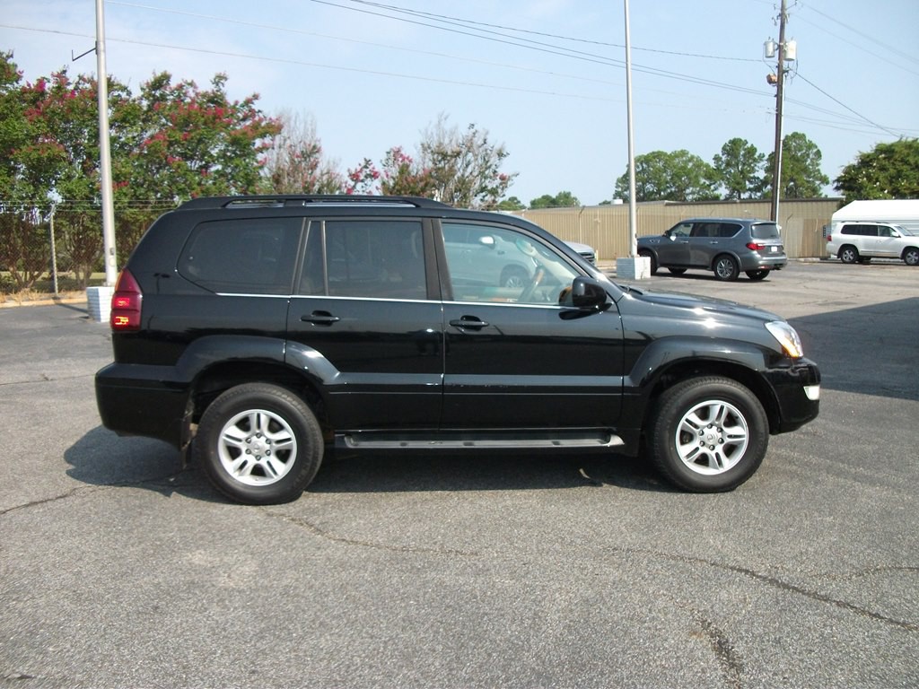 2007 Lexus GX Image 2