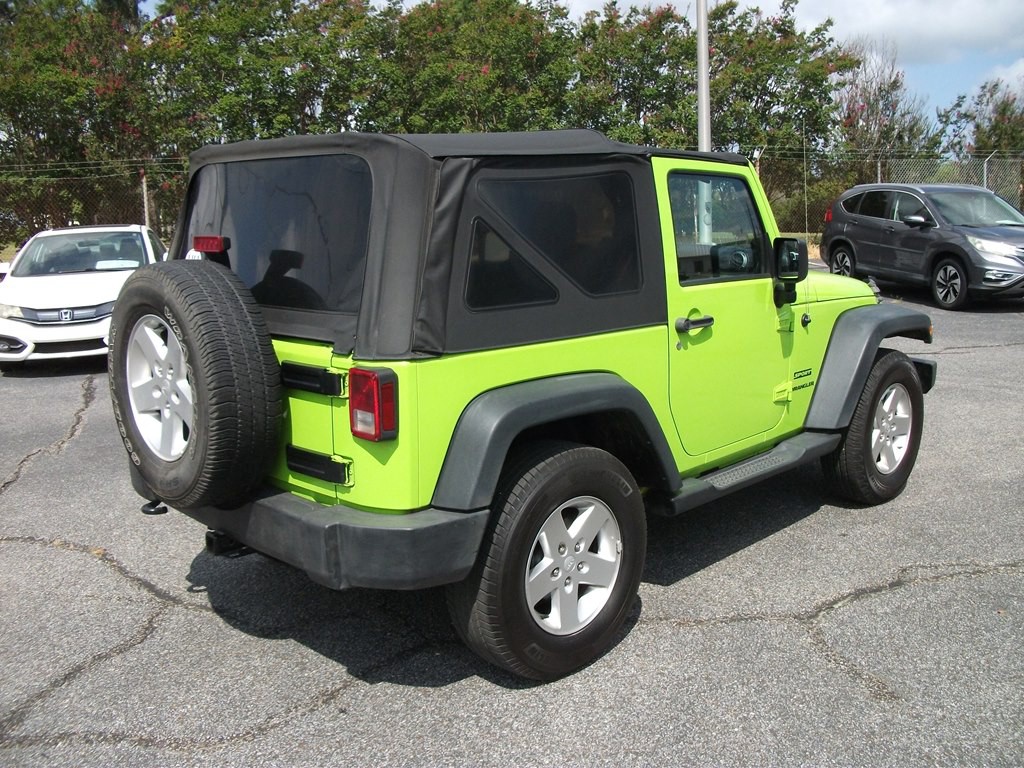 2013 Jeep Wrangler Image 3