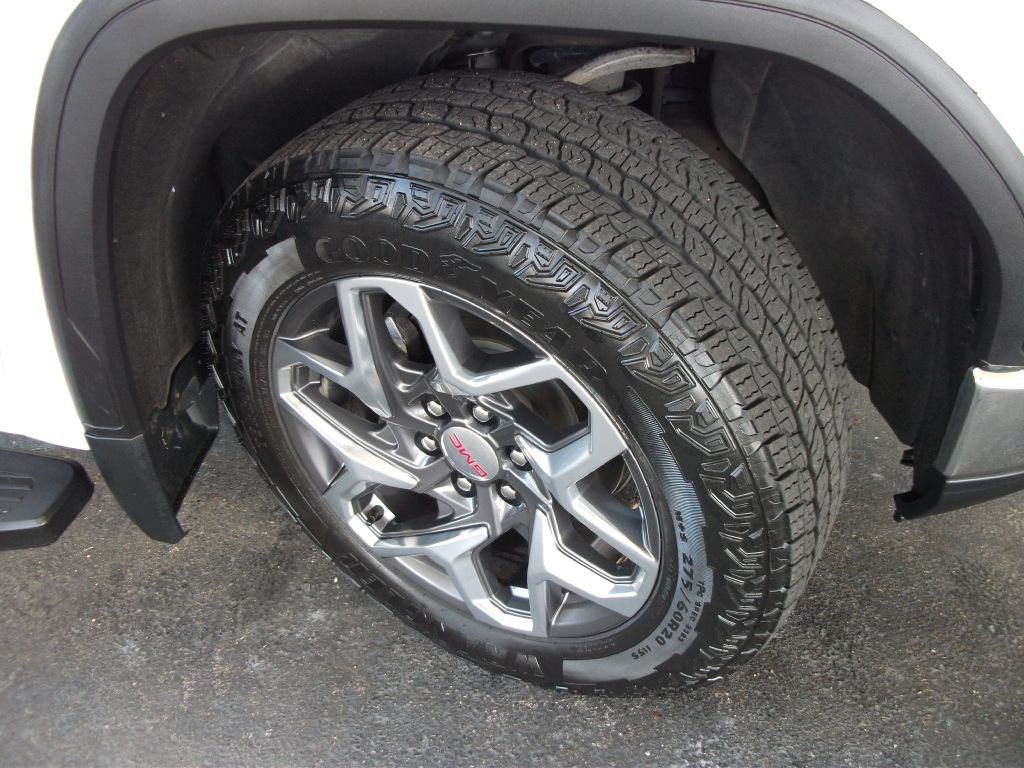 2023 GMC Sierra Image 9