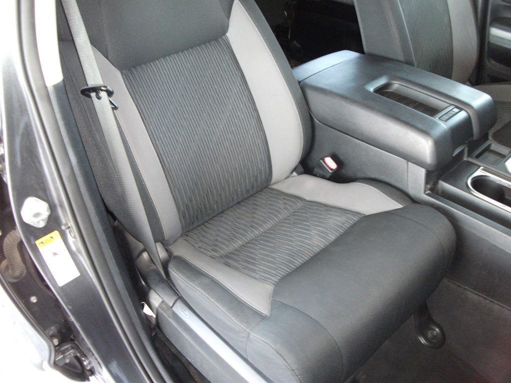 2014 Toyota Tundra Image 12