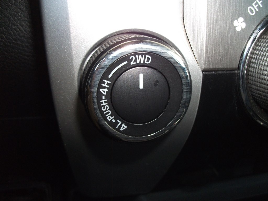 2014 Toyota Tundra Image 22