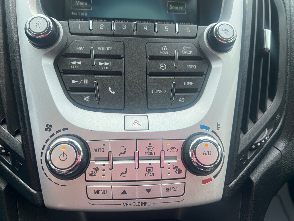 2016 Chevrolet Equinox Image 38
