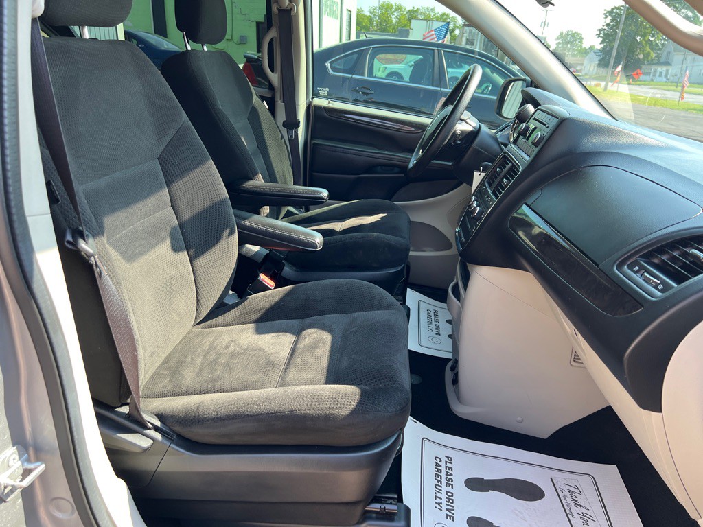 2016 Dodge Grand Caravan Image 21