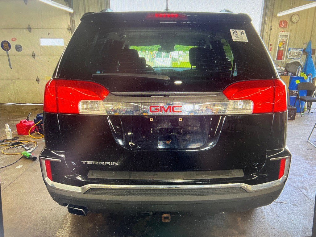 2016 GMC Terrain Image 3