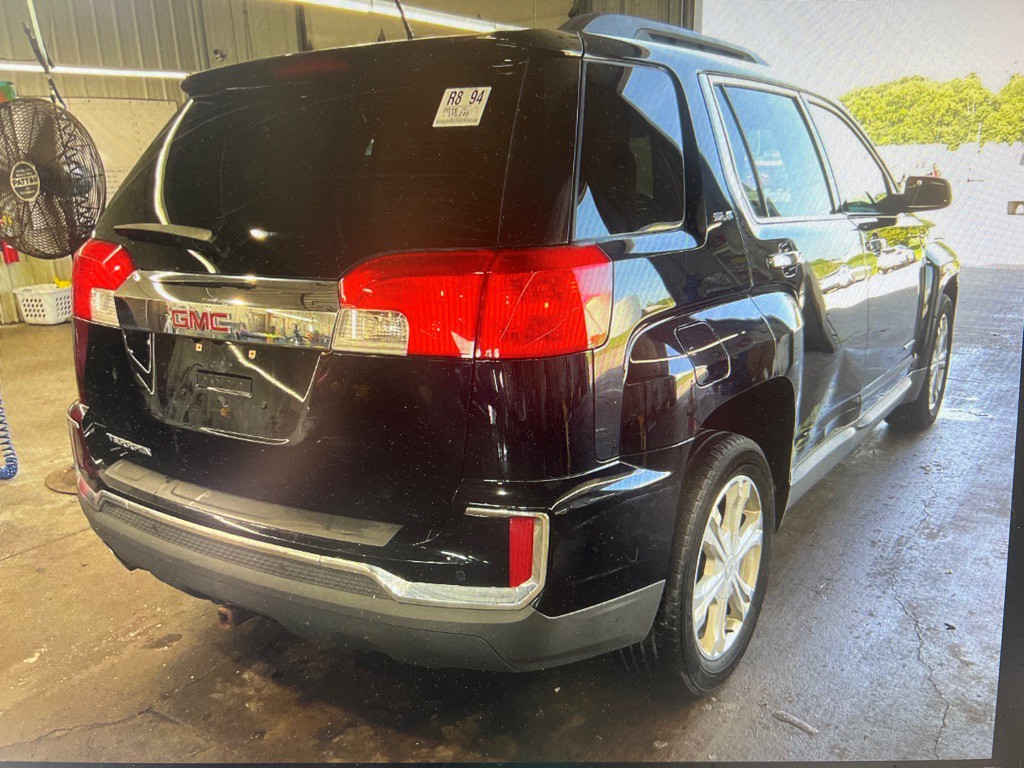 2016 GMC Terrain Image 4