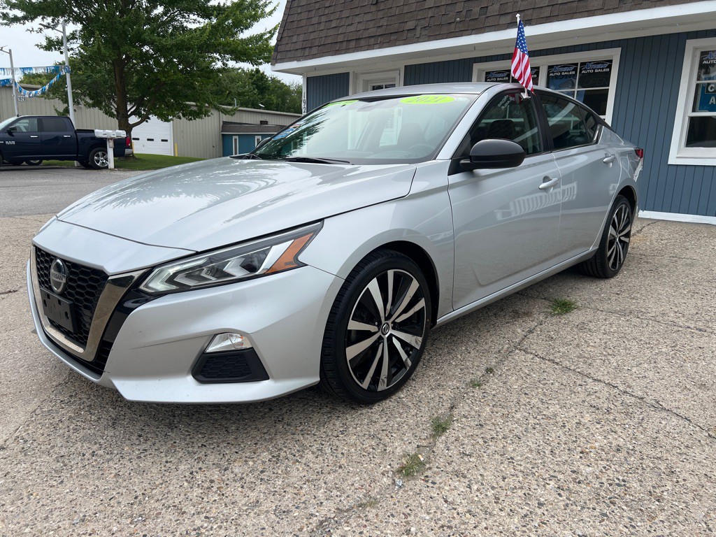 2021 Nissan Altima Image 4