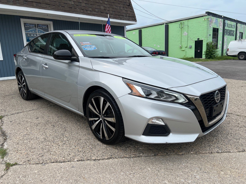 2021 Nissan Altima Image 10