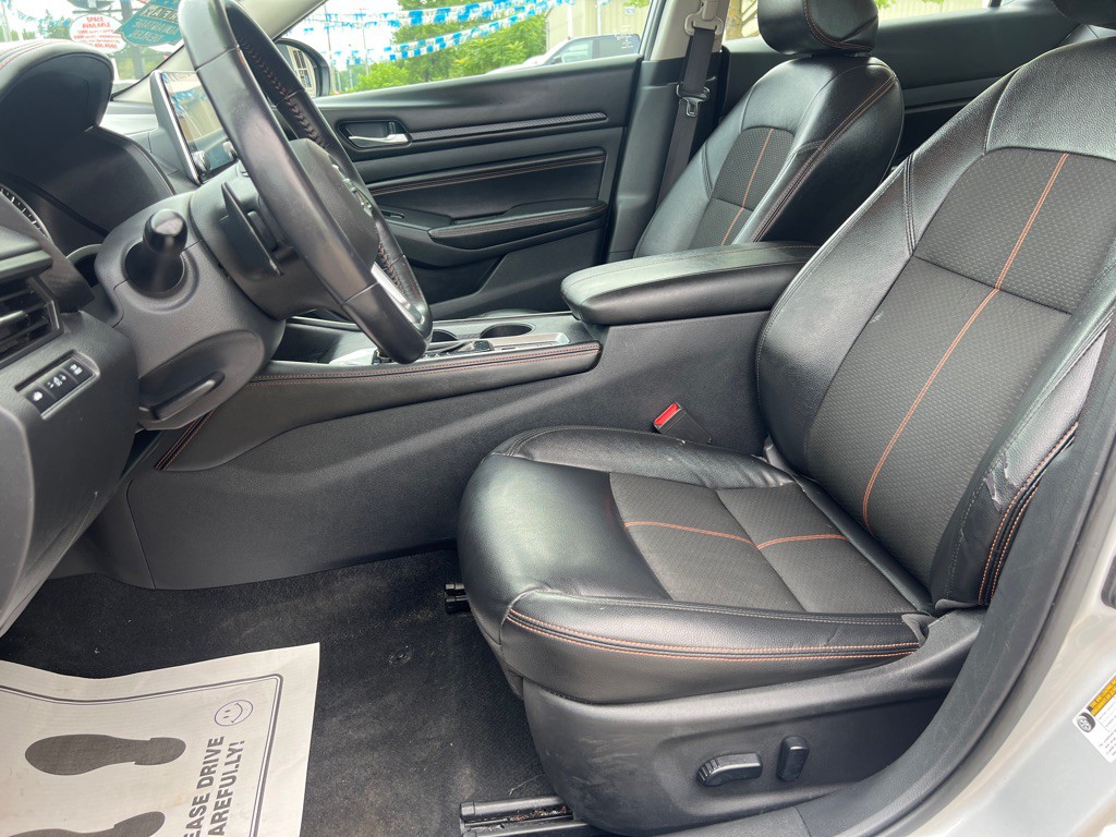 2021 Nissan Altima Image 16