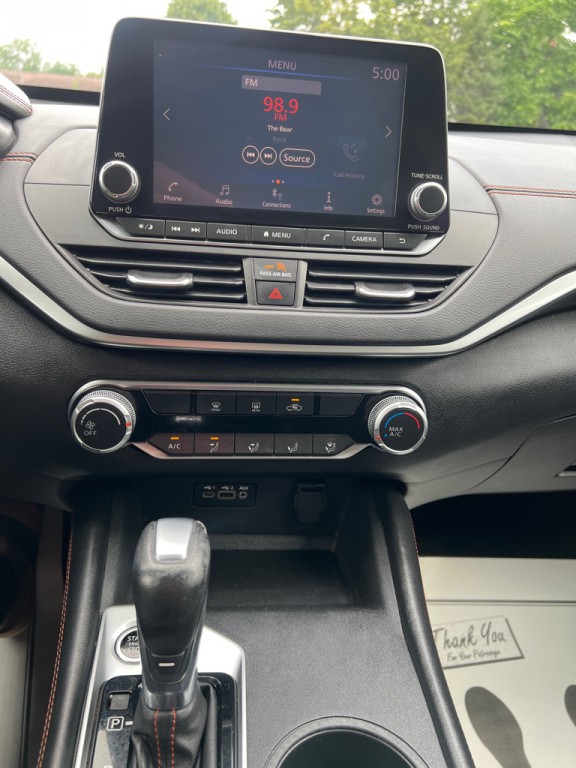 2021 Nissan Altima Image 36