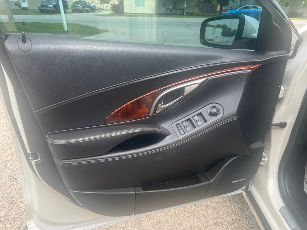 2013 Buick Lacrosse Image 14